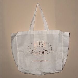 Steve Madden White Tote Dust Bag